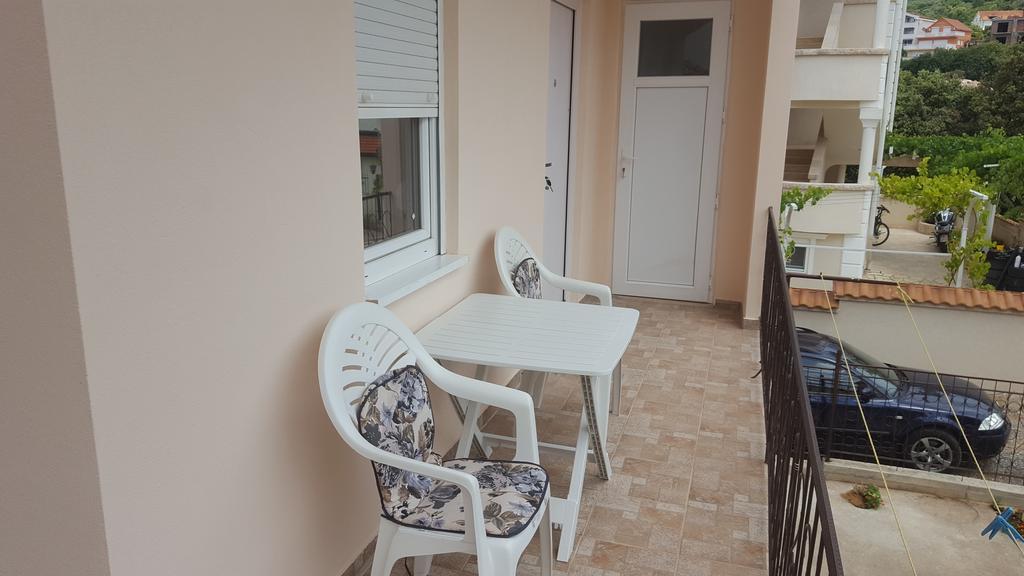 Apartments Diva Dobra Voda Eksteriør bilde